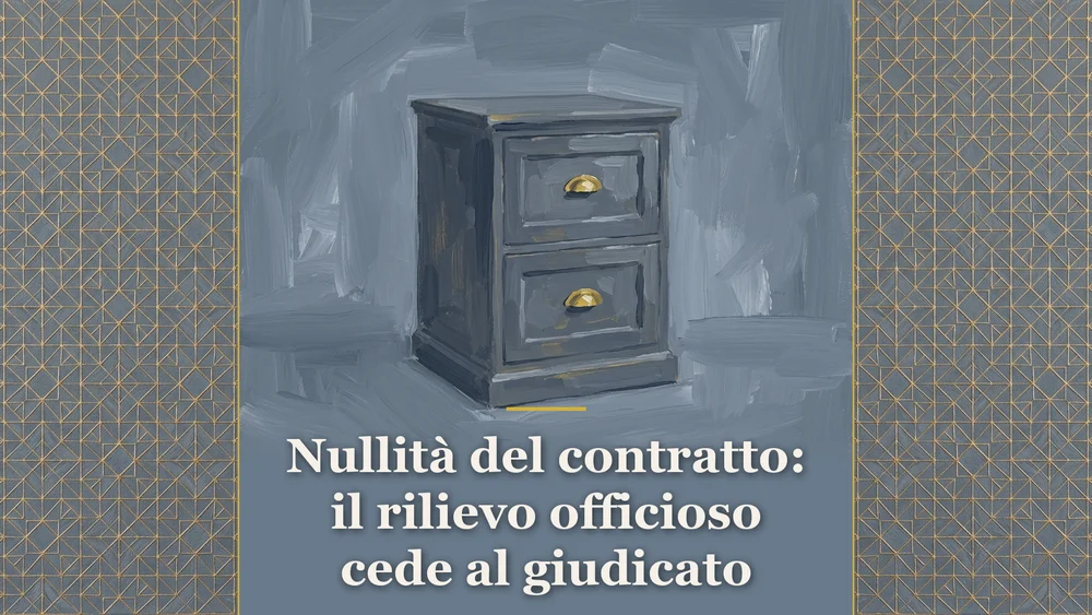 Illustrazione sul tema rilievo officioso della nullita del contratto e limiti del giudicato, raffigurante uno schedario giudiziario in legno dipinto nei toni ardesia polvere, per l'articolo Nullita del contratto: il rilievo officioso cede al giudicato